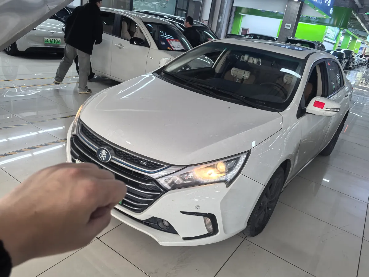 2017 BYD Qin 1.5T 154HP L4 6DCT PHEV 15.2KWH,autocango,china used car exporter,china ev exporter,chinese used car exporter,chinese used ev exporter