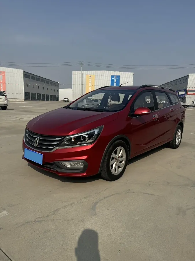 2017 BaoJun 310W 1.5L 112HP L4 6MT,autocango,china used car exporter,china ev exporter,chinese used car exporter,chinese used ev exporter