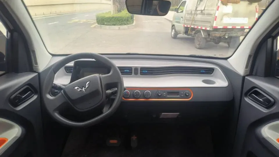 2022 LingBox uni BEV 11.52KWH,autocango,china used car exporter,china ev exporter,chinese used car exporter,chinese used ev exporter