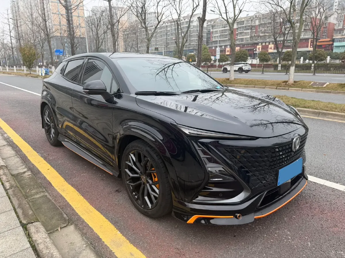 2022 ChangAn UNI-T 2.0T 233HP L4 8AT,autocango,china used car exporter,china ev exporter,chinese used car exporter,chinese used ev exporter