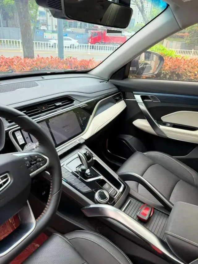 2022 Geely Azkarra 1.8T 184HP L4 7DCT,autocango,china used car exporter,china ev exporter,chinese used car exporter,chinese used ev exporter