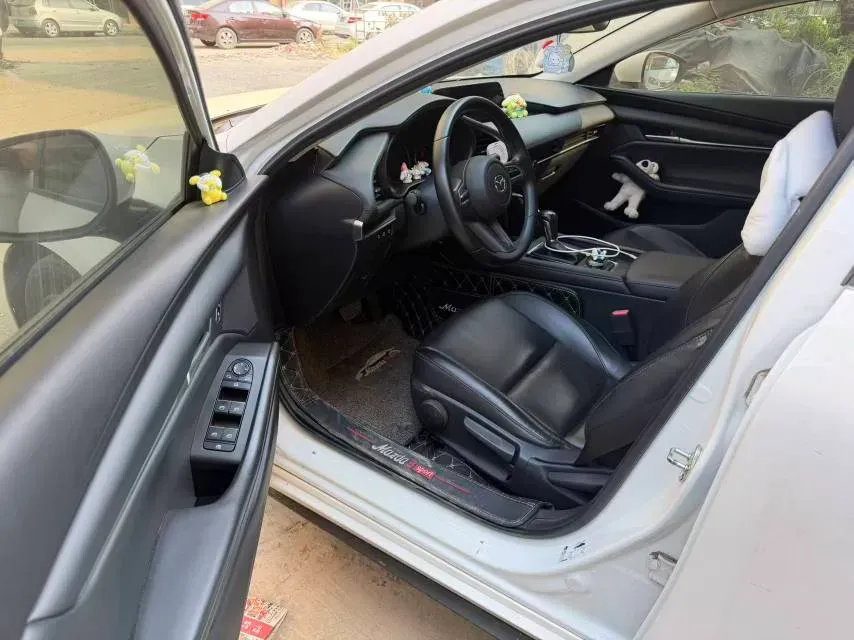 2020 Mazda 3 Axela 1.5L 117HP L4 6AT,autocango,china used car exporter,china ev exporter,chinese used car exporter,chinese used ev exporter