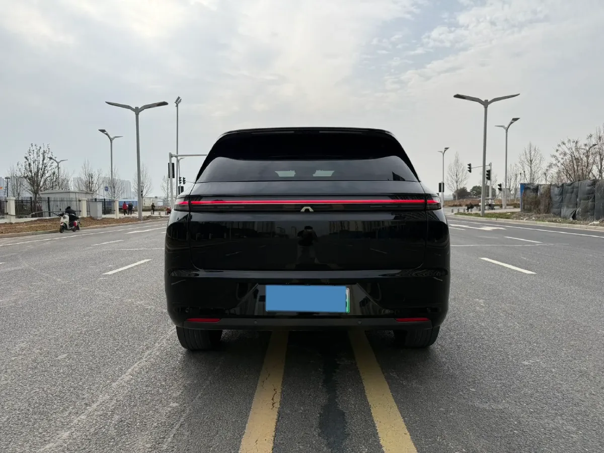 2023 Li L7 Range Extended 154HP REEV 40.9KWH,autocango,china used car exporter,china ev exporter,chinese used car exporter,chinese used ev exporter