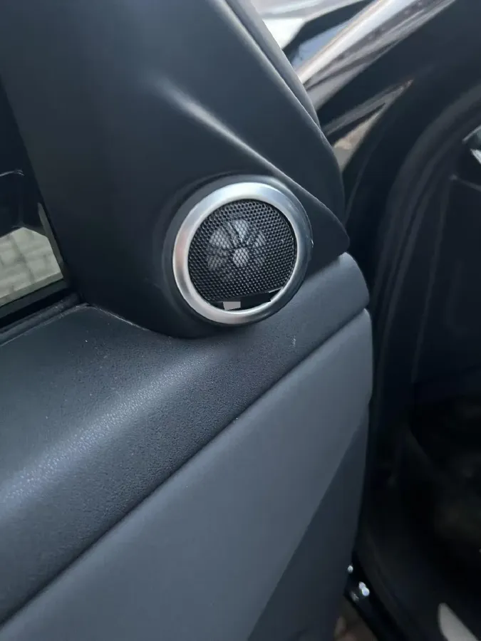 2023 Land Rover Range Rover Evoque 2.0T 249HP L4 9AT,autocango,china used car exporter,china ev exporter,chinese used car exporter,chinese used ev exporter