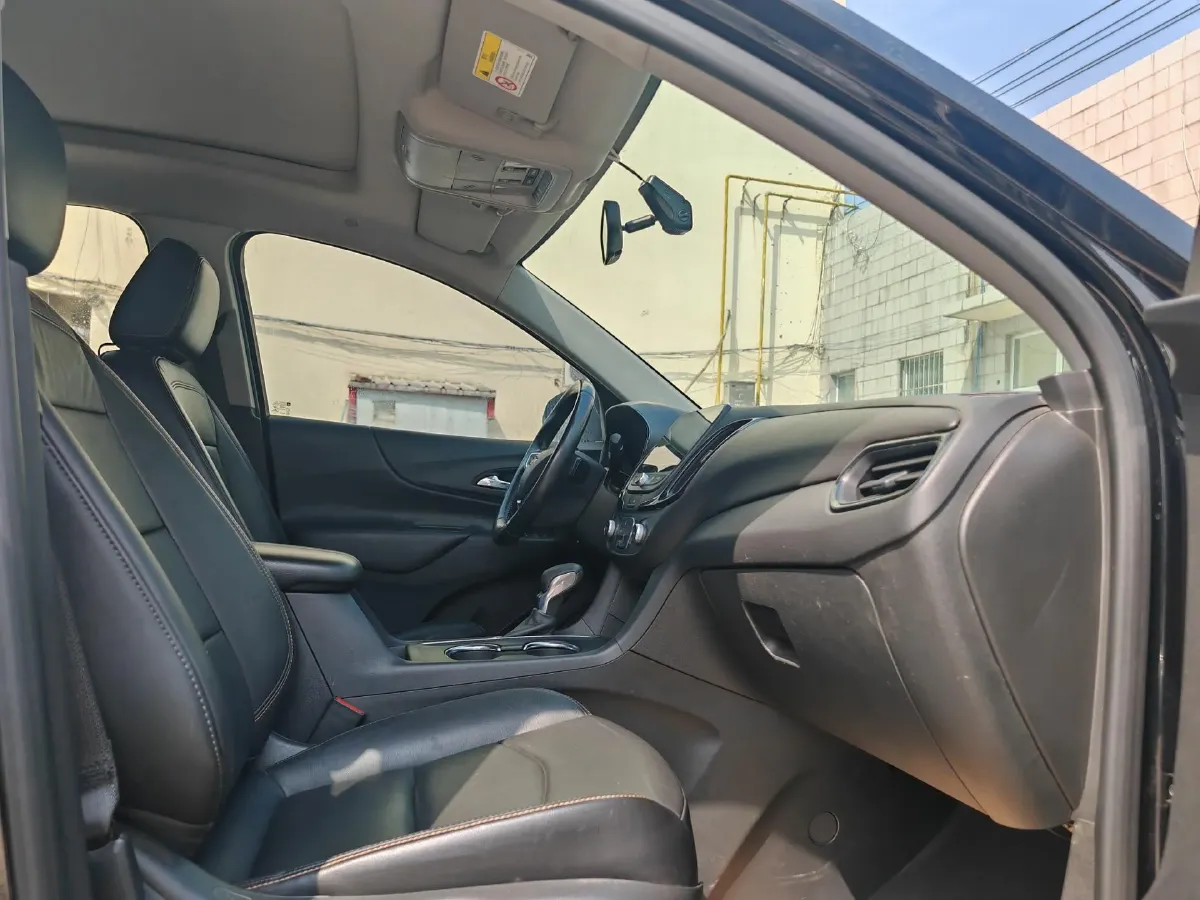 2021 Chevrolet Equinox 1.5T 169HP L4 6AT,autocango,china used car exporter,china ev exporter,chinese used car exporter,chinese used ev exporter