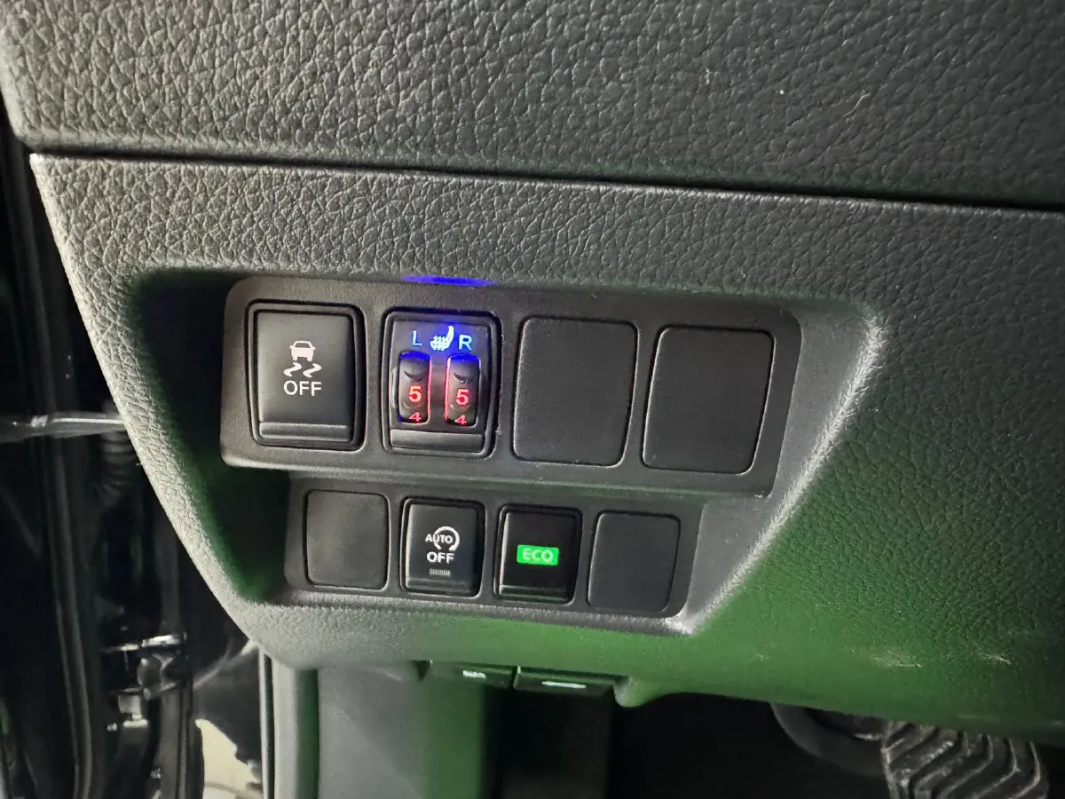 2022 Nissan Qashqai 2.0L 151HP L4 CVT,autocango,china used car exporter,china ev exporter,chinese used car exporter,chinese used ev exporter