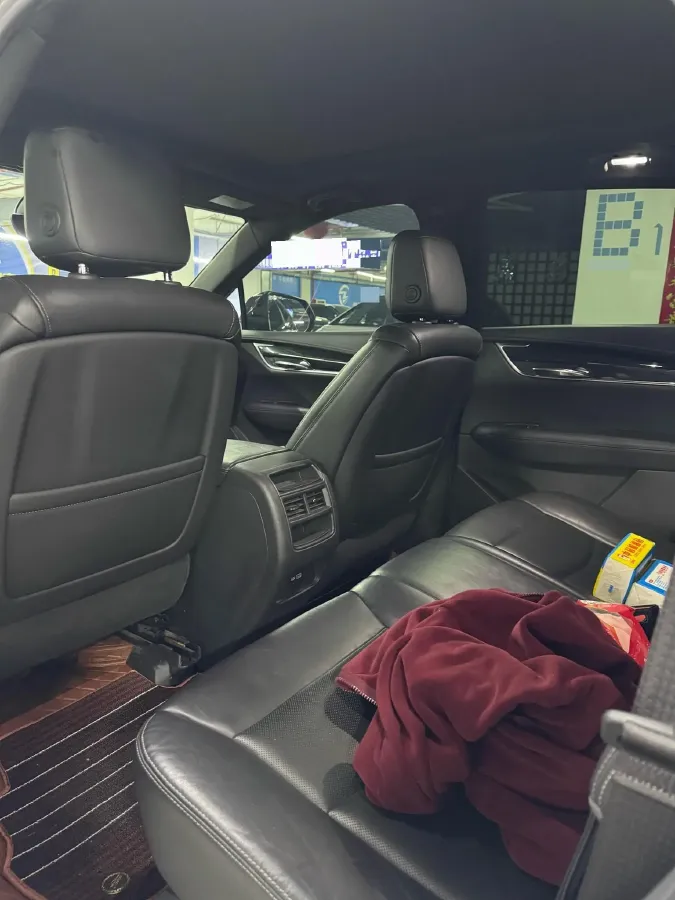 2020 Cadillac XT5 2.0T 237HP L4 9AT,autocango,china used car exporter,china ev exporter,chinese used car exporter,chinese used ev exporter