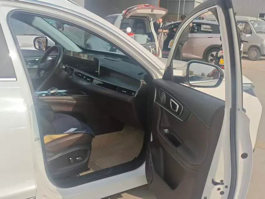 2022 Chery Tiggo 8 PRO 2.0T 254HP L4 7DCT,autocango,china used car exporter,china ev exporter,chinese used car exporter,chinese used ev exporter