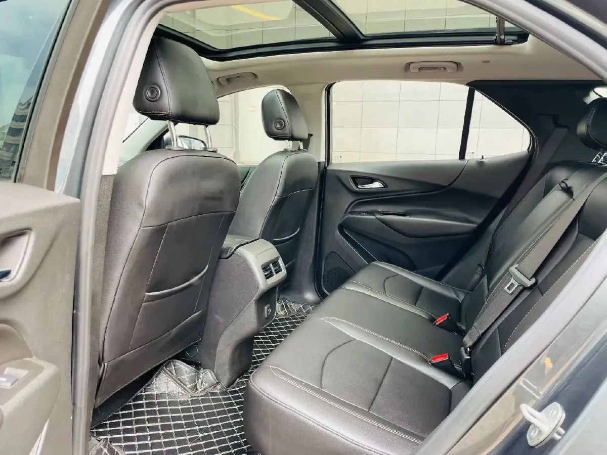 2018 Chevrolet Equinox 1.5T 180HP L4 6AT,autocango,china used car exporter,china ev exporter,chinese used car exporter,chinese used ev exporter