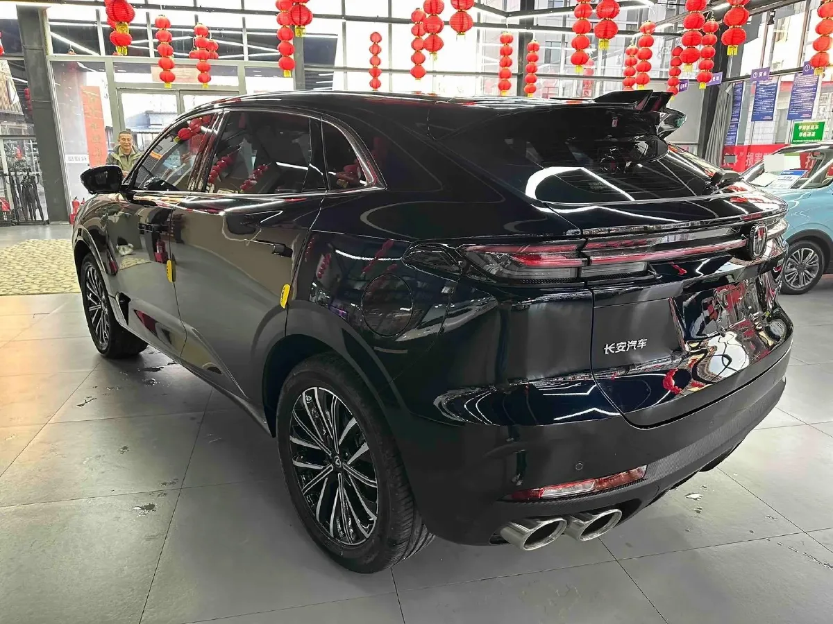 2024 ChangAn UNI-K 2.0T 233HP L4 8AT,autocango,china used car exporter,china ev exporter,chinese used car exporter,chinese used ev exporter