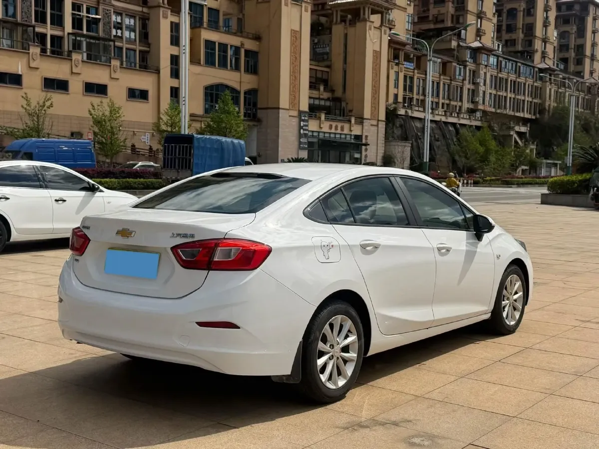 2018 Chevrolet Cruze 1.5L 114HP L4 6AT,autocango,china used car exporter,china ev exporter,chinese used car exporter,chinese used ev exporter