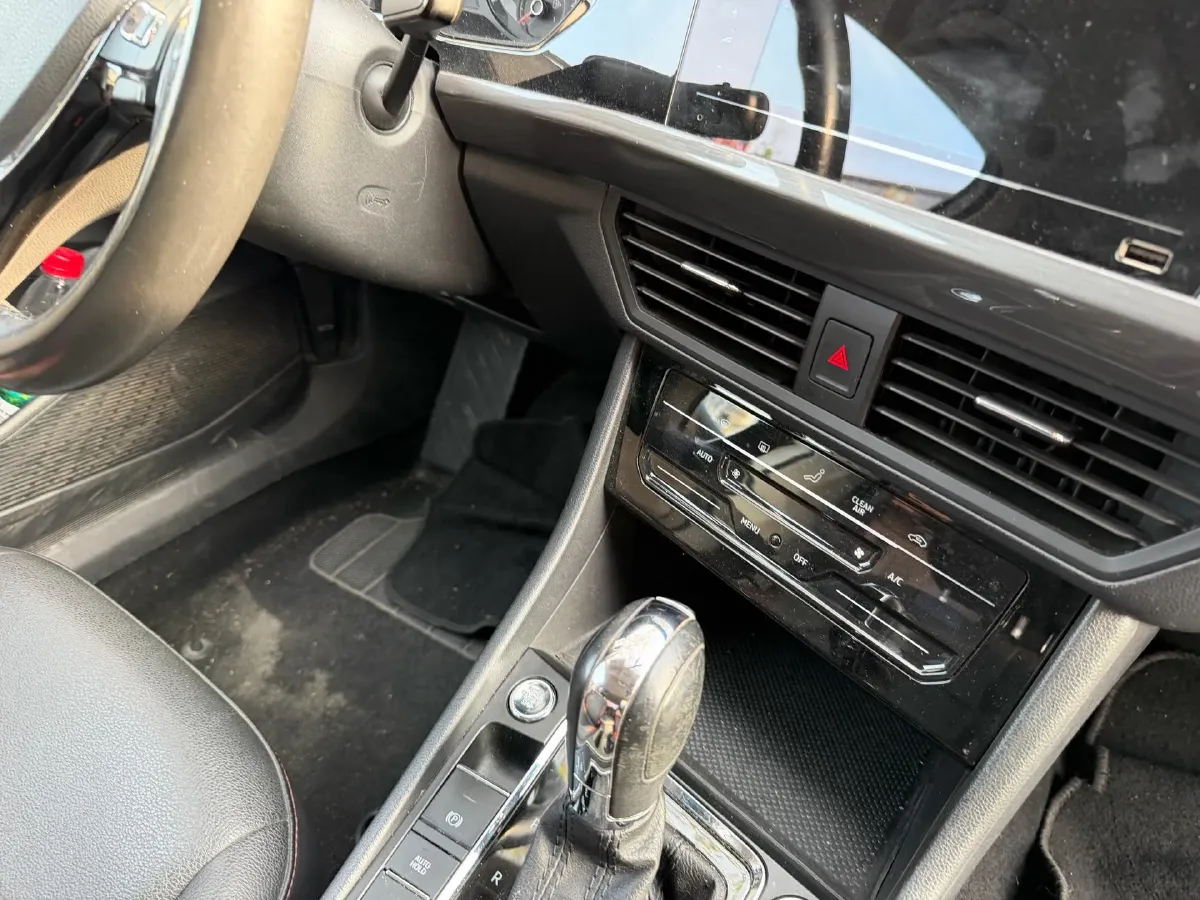 2021 Volkswagen Bora 1.5L 113HP L4 6AT,autocango,china used car exporter,china ev exporter,chinese used car exporter,chinese used ev exporter