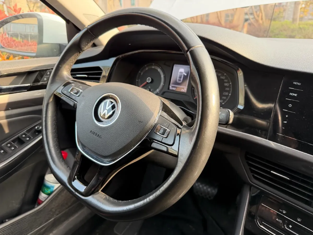 2021 Volkswagen Bora 1.5L 113HP L4 6AT,autocango,china used car exporter,china ev exporter,chinese used car exporter,chinese used ev exporter