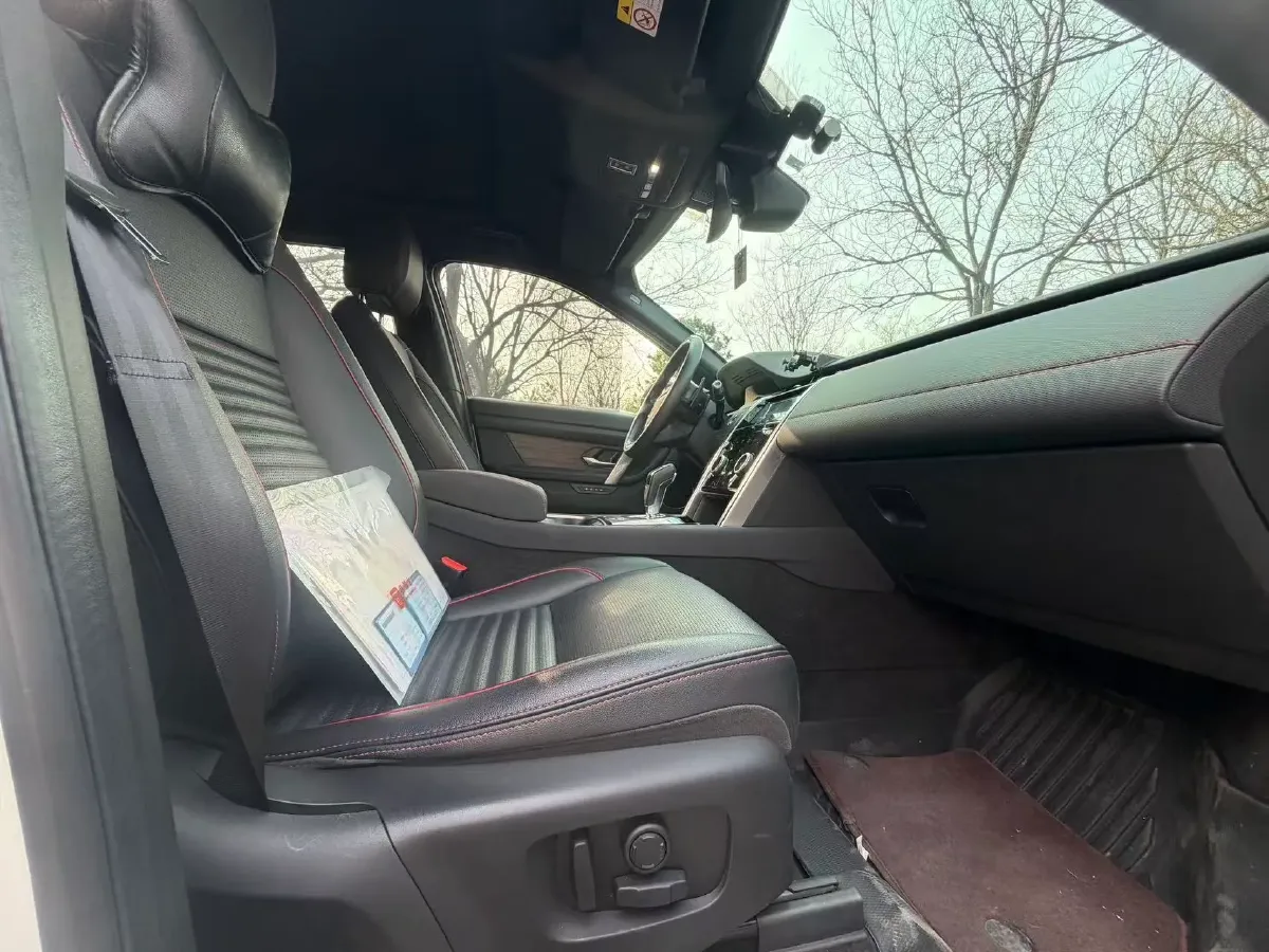 2020 Land Rover Discovery Sport 2.0T 249HP L4 9AT,autocango,china used car exporter,china ev exporter,chinese used car exporter,chinese used ev exporter