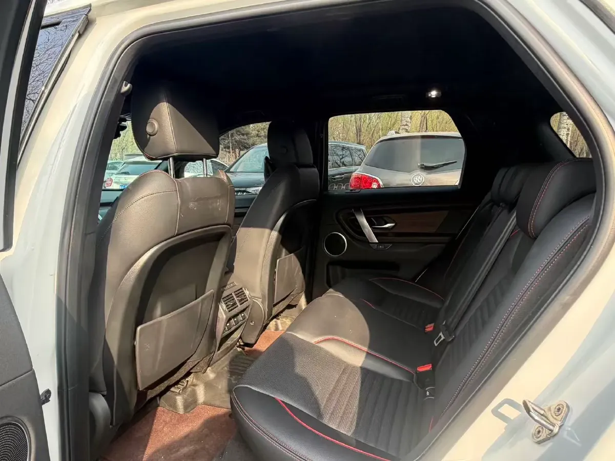 2020 Land Rover Discovery Sport 2.0T 249HP L4 9AT,autocango,china used car exporter,china ev exporter,chinese used car exporter,chinese used ev exporter