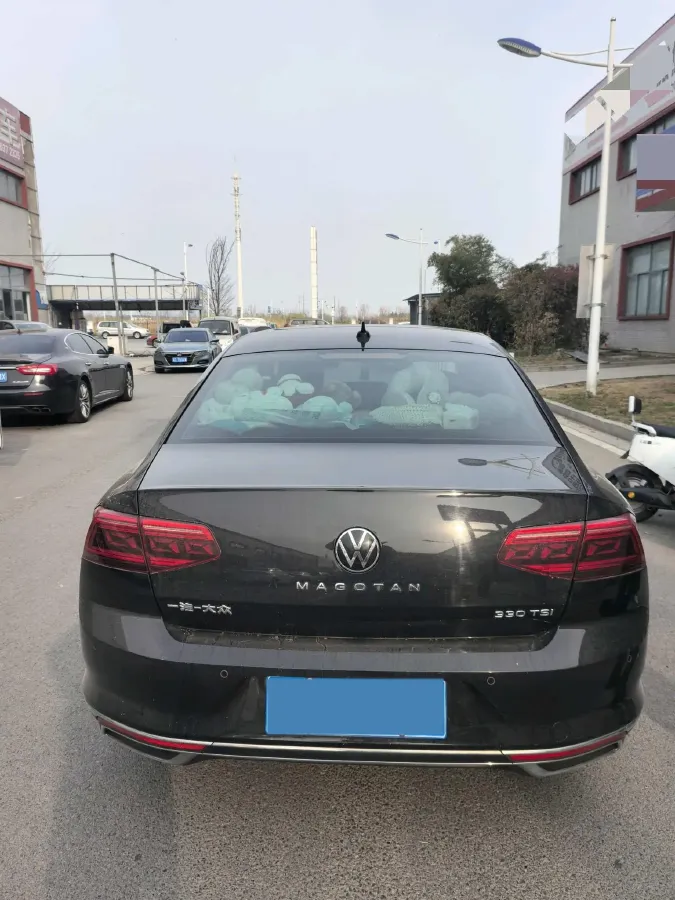2020 Volkswagen Magotan 2.0T 186HP L4 7DCT,autocango,china used car exporter,china ev exporter,chinese used car exporter,chinese used ev exporter