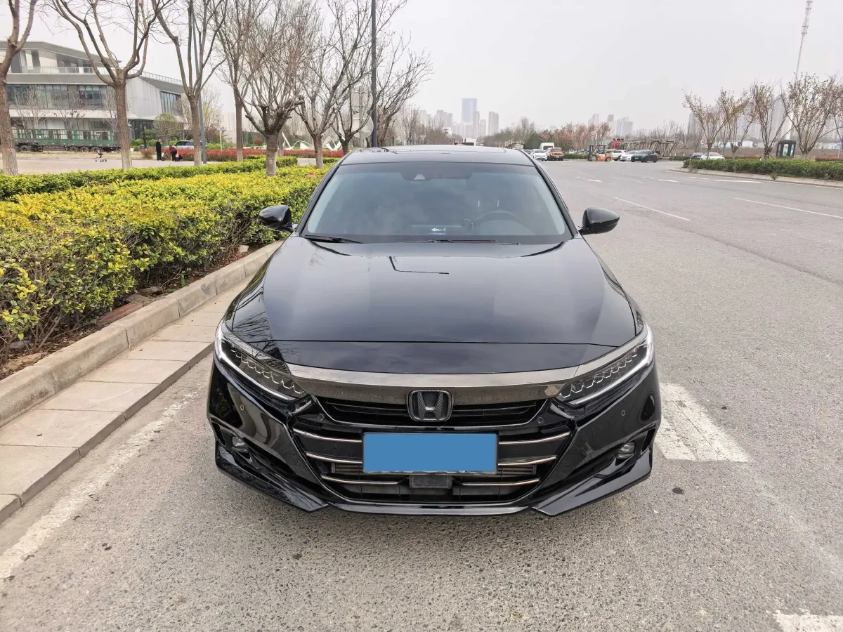 2022 Honda Accord 1.5T 194HP L4 CVT,autocango,china used car exporter,china ev exporter,chinese used car exporter,chinese used ev exporter