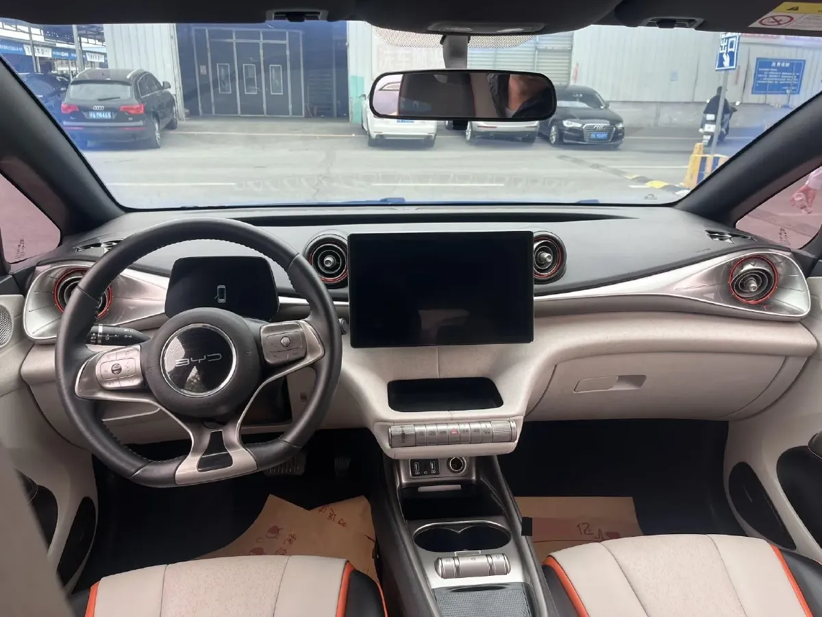 2021 Ford Escort 1.5L 122HP L3 6AT,autocango,china used car exporter,china ev exporter,chinese used car exporter,chinese used ev exporter