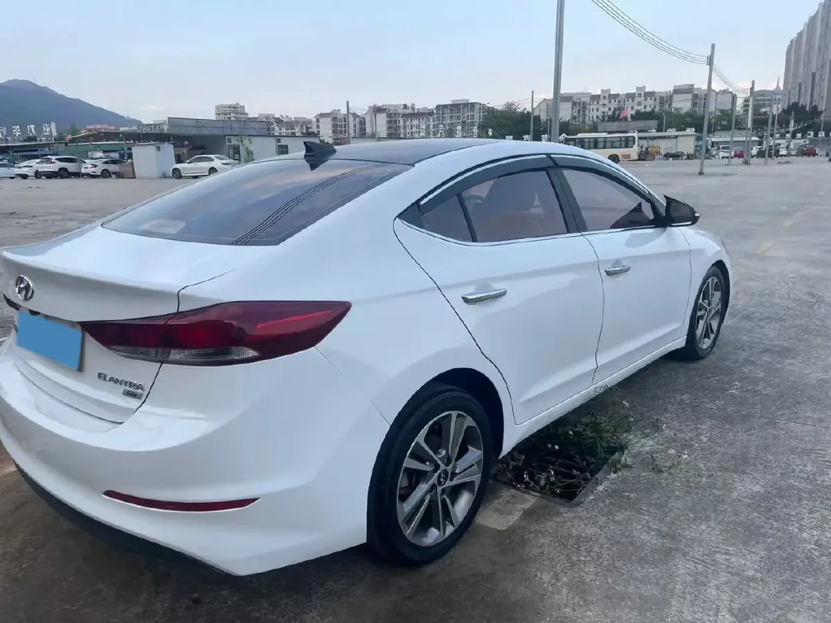 2016 Hyundai Elantra 1.6L 130HP L4 6AT,autocango,china used car exporter,china ev exporter,chinese used car exporter,chinese used ev exporter