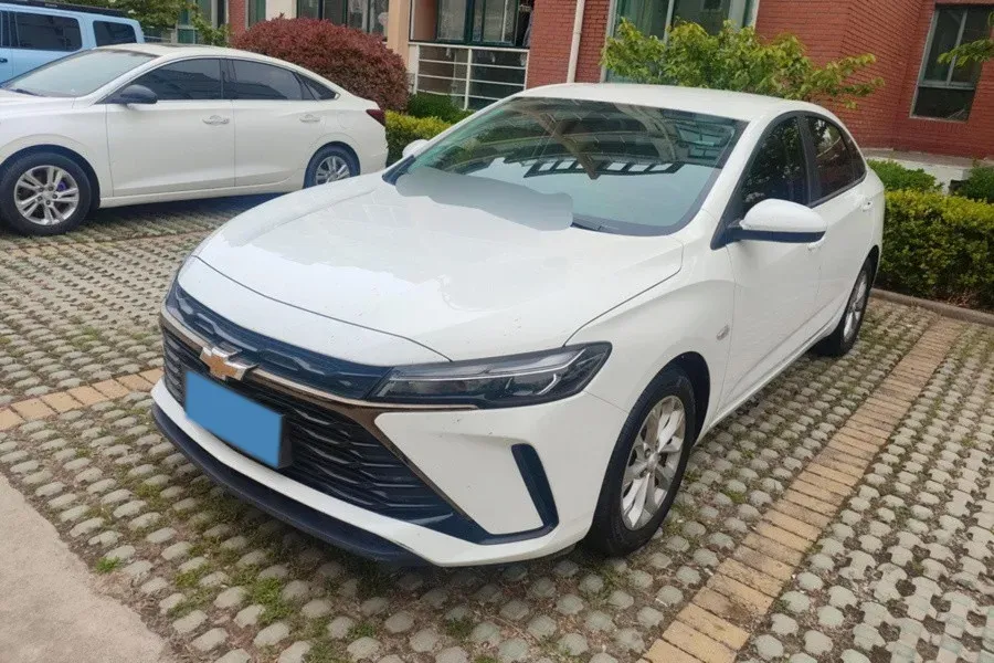 2024 Chevrolet Monza 1.5L 113HP L4 6DCT,autocango,china used car exporter,china ev exporter,chinese used car exporter,chinese used ev exporter