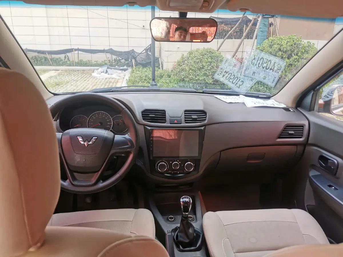 2016 WuLing HongGuang 1.5L 112HP L4 5MT,autocango,china used car exporter,china ev exporter,chinese used car exporter,chinese used ev exporter