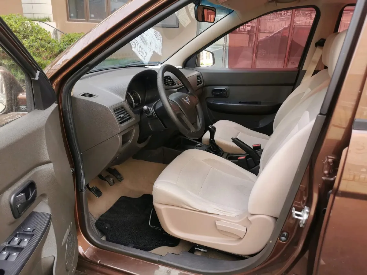 2016 WuLing HongGuang 1.5L 112HP L4 5MT,autocango,china used car exporter,china ev exporter,chinese used car exporter,chinese used ev exporter