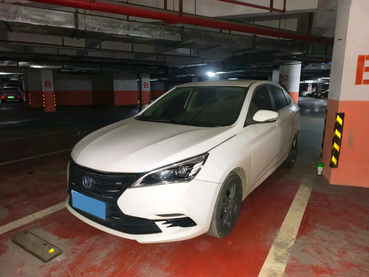 2021 ChangAn Eado DT 1.6L 125HP L4 4AT,autocango,china used car exporter,china ev exporter,chinese used car exporter,chinese used ev exporter