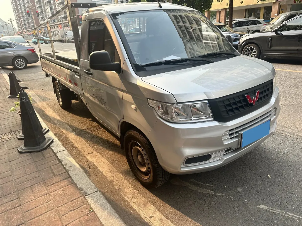 2023 WuLing RongGuang New Truck 2.0L 136HP L4 5MT,autocango,china used car exporter,china ev exporter,chinese used car exporter,chinese used ev exporter