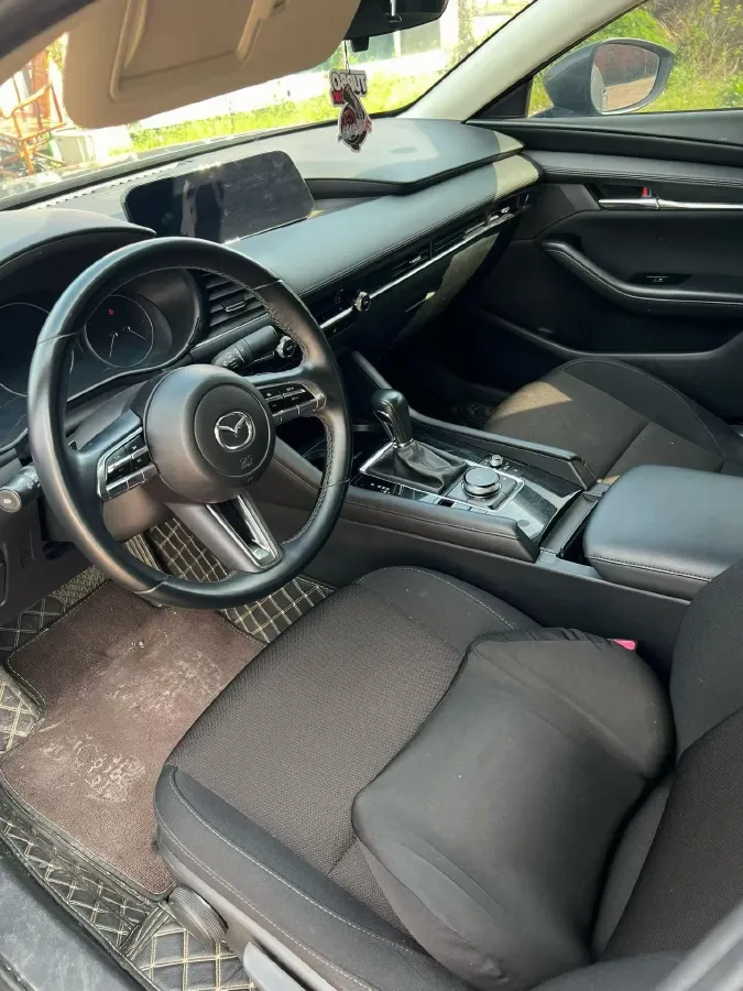 2022 Mazda 3 Axela 2.0L 158HP L4 6AT,autocango,china used car exporter,china ev exporter,chinese used car exporter,chinese used ev exporter