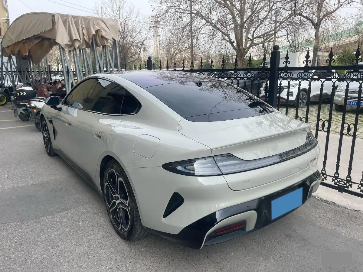 2024 MI SU7 BEV 101KWH,autocango,china used car exporter,china ev exporter,chinese used car exporter,chinese used ev exporter