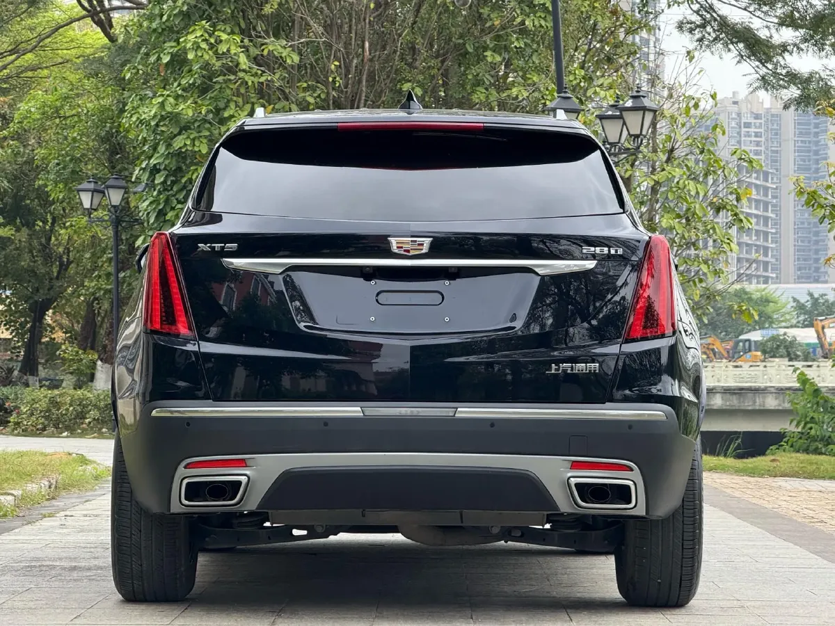 2021 Cadillac XT5 2.0T 237HP L4 9AT,autocango,china used car exporter,china ev exporter,chinese used car exporter,chinese used ev exporter