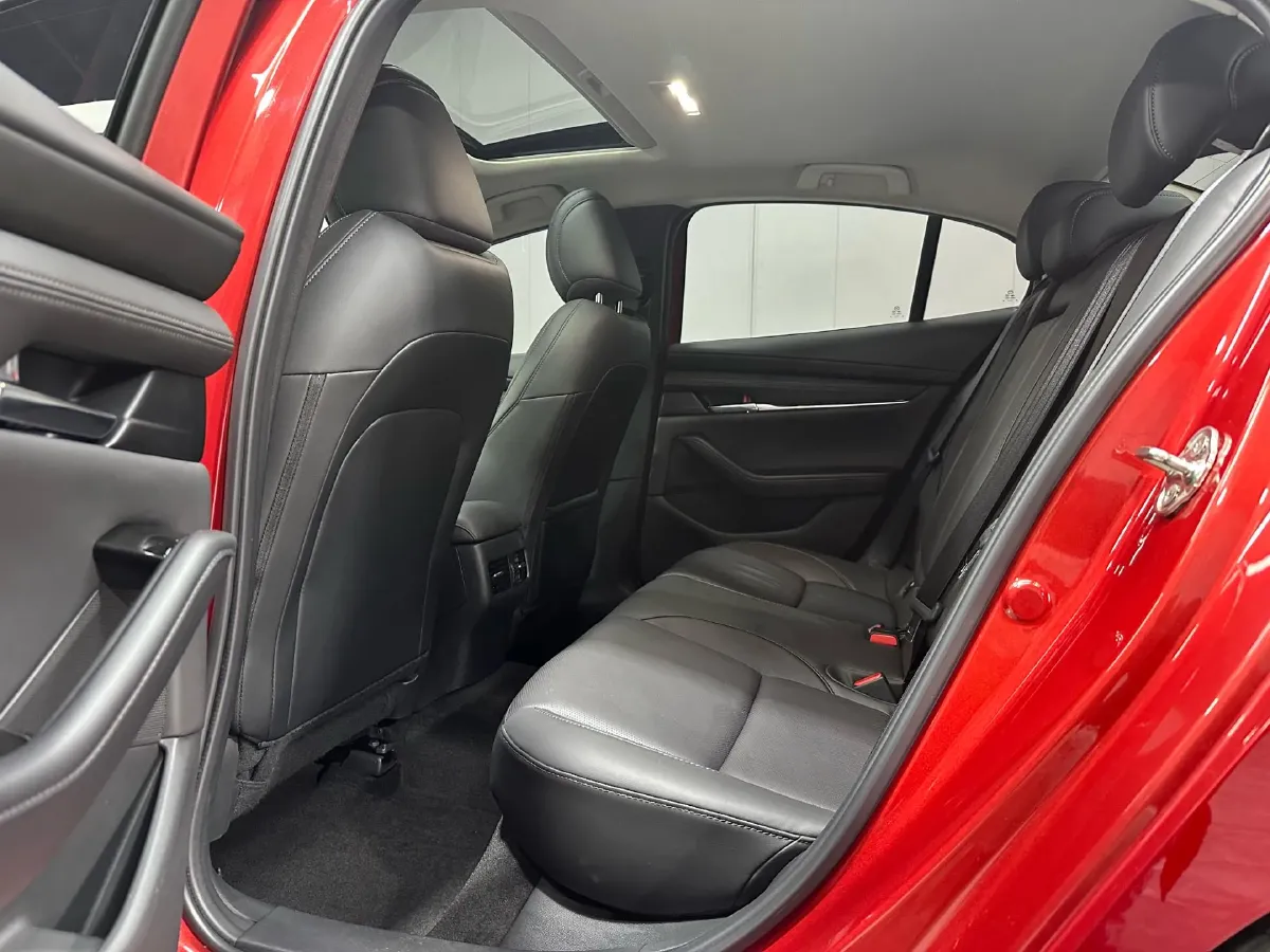 2021 Mazda 3 Axela 2.0L 158HP L4 6AT,autocango,china used car exporter,china ev exporter,chinese used car exporter,chinese used ev exporter