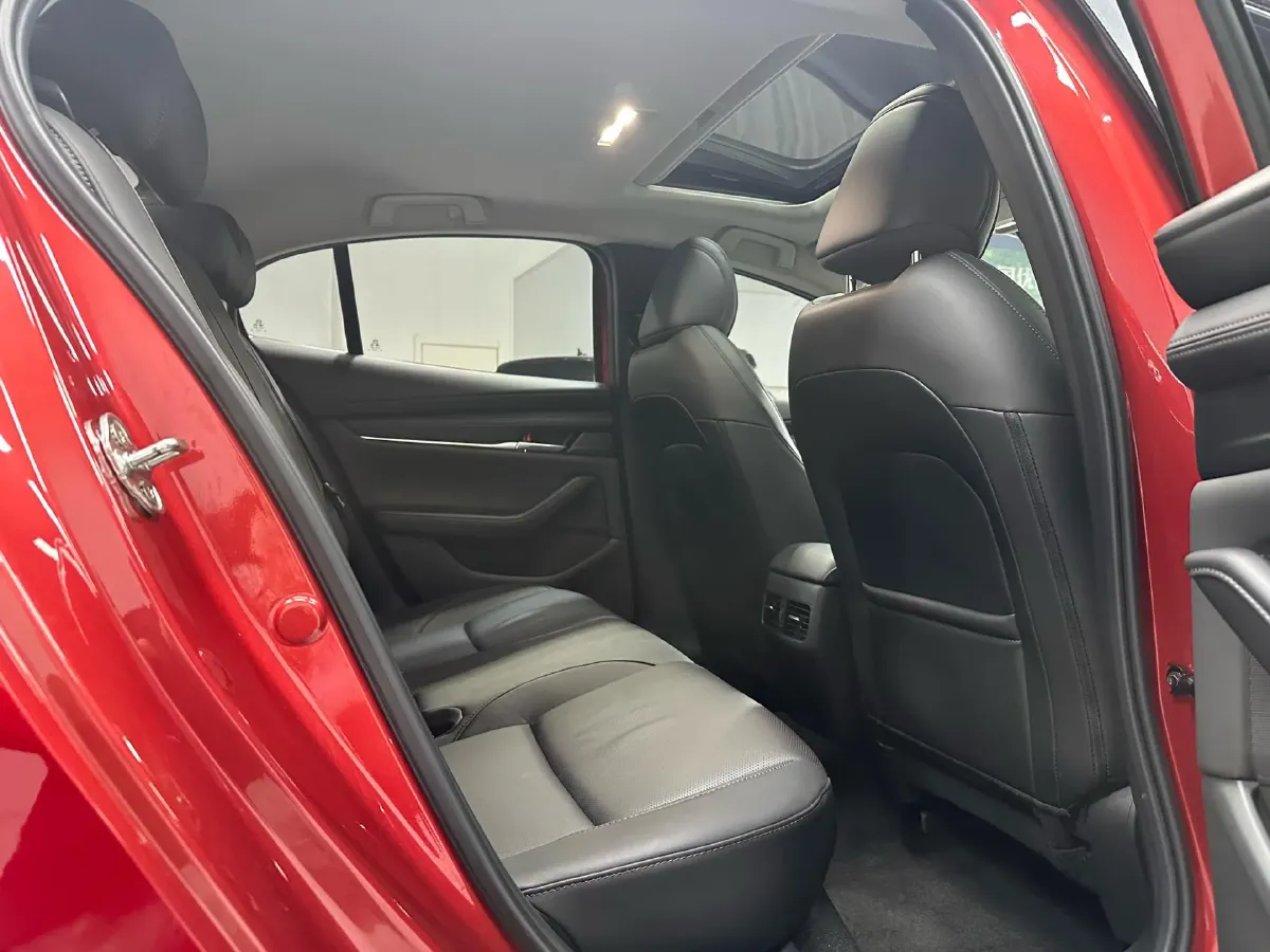 2021 Mazda 3 Axela 2.0L 158HP L4 6AT,autocango,china used car exporter,china ev exporter,chinese used car exporter,chinese used ev exporter