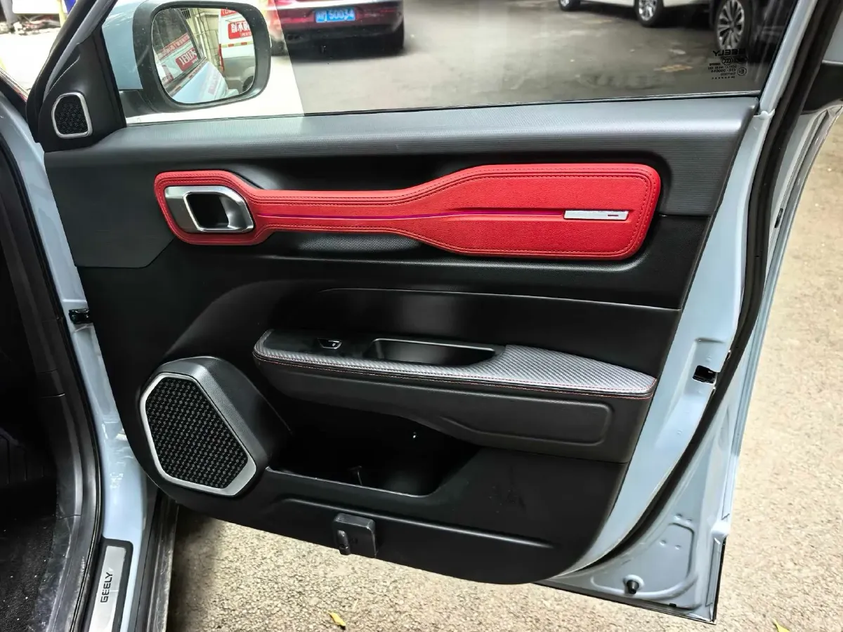 2020 Geely ICON 1.5T 177HP L3 7DCT,autocango,china used car exporter,china ev exporter,chinese used car exporter,chinese used ev exporter