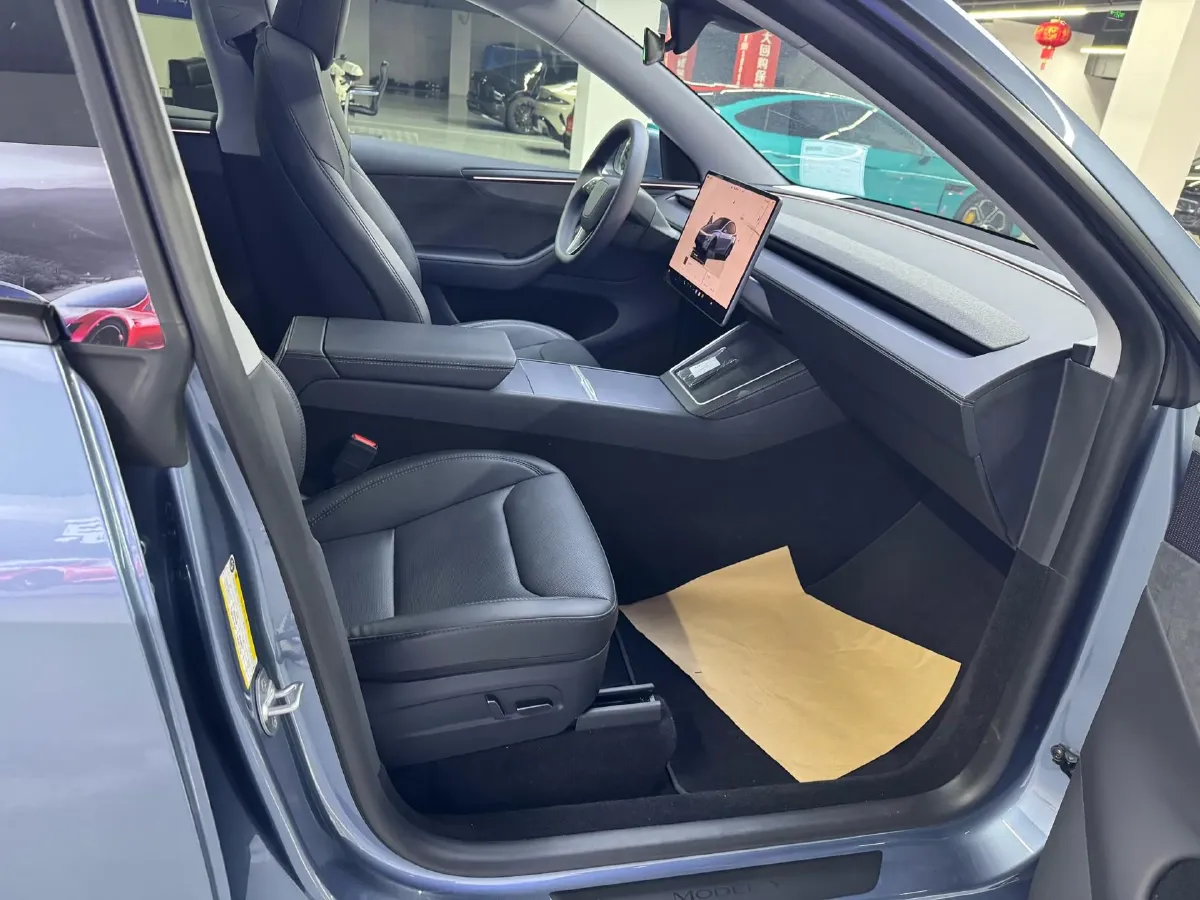 2025 Tesla Model Y BEV 78.4KWH,autocango,china used car exporter,china ev exporter,chinese used car exporter,chinese used ev exporter