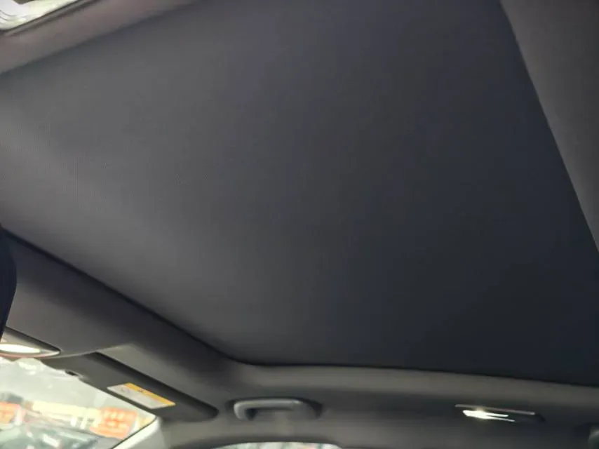 2023 ChangAn UNI-V 1.5T 188HP L4 7DCT,autocango,china used car exporter,china ev exporter,chinese used car exporter,chinese used ev exporter