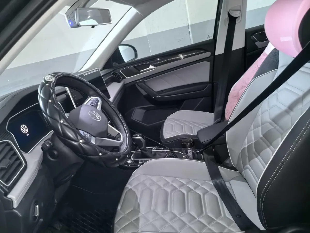 2024 Volkswagen Tayron 2.0T 186HP L4 7DCT,autocango,china used car exporter,china ev exporter,chinese used car exporter,chinese used ev exporter