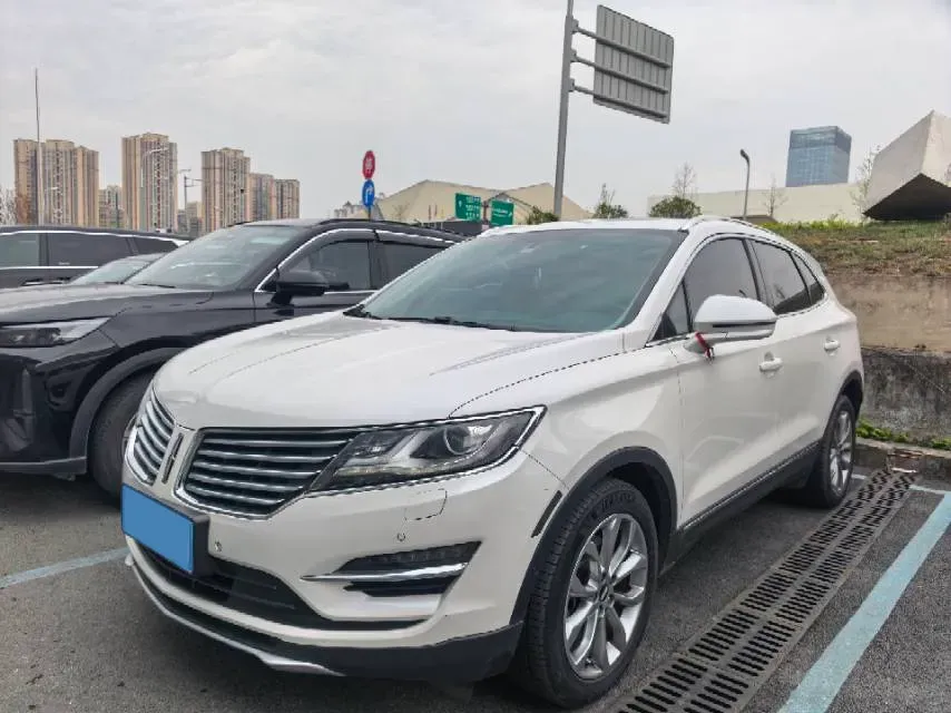 2017 Lincoln MKC 2.0T 203HP L4 6AT,autocango,china used car exporter,china ev exporter,chinese used car exporter,chinese used ev exporter