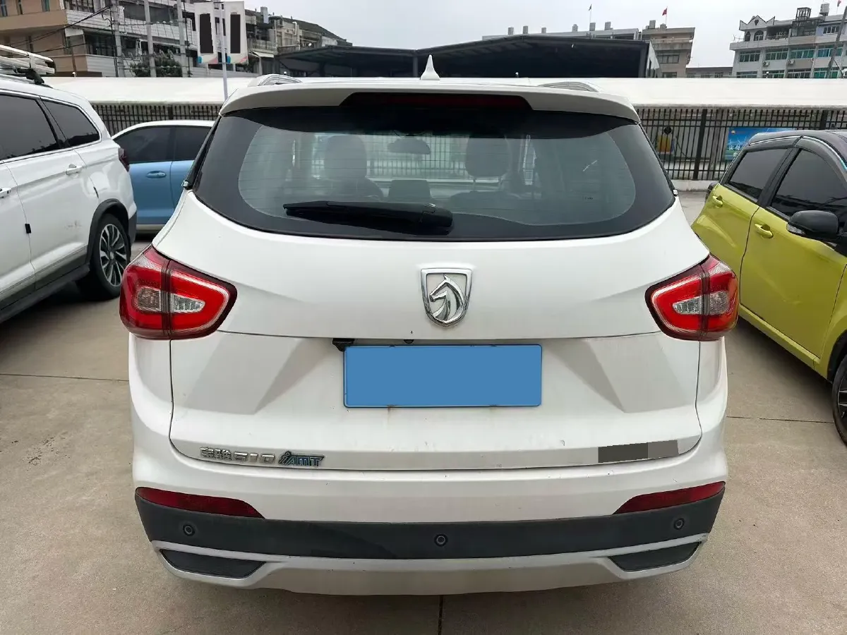 2017 HaiMa S5 Young Edition 1.6L 122HP L4 5MT,autocango,china used car exporter,china ev exporter,chinese used car exporter,chinese used ev exporter