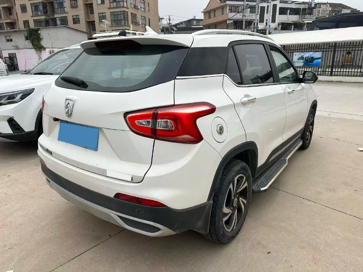 2017 HaiMa S5 Young Edition 1.6L 122HP L4 5MT,autocango,china used car exporter,china ev exporter,chinese used car exporter,chinese used ev exporter