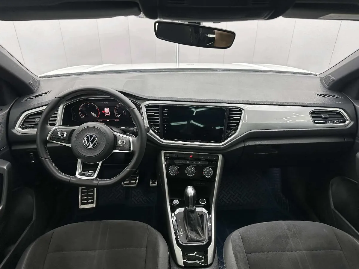 2022 Volkswagen T-Roc 1.4T 150HP L4 7DCT,autocango,china used car exporter,china ev exporter,chinese used car exporter,chinese used ev exporter