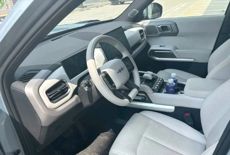 2025 FangChengBao Tai 3 BEV,autocango,china used car exporter,china ev exporter,chinese used car exporter,chinese used ev exporter