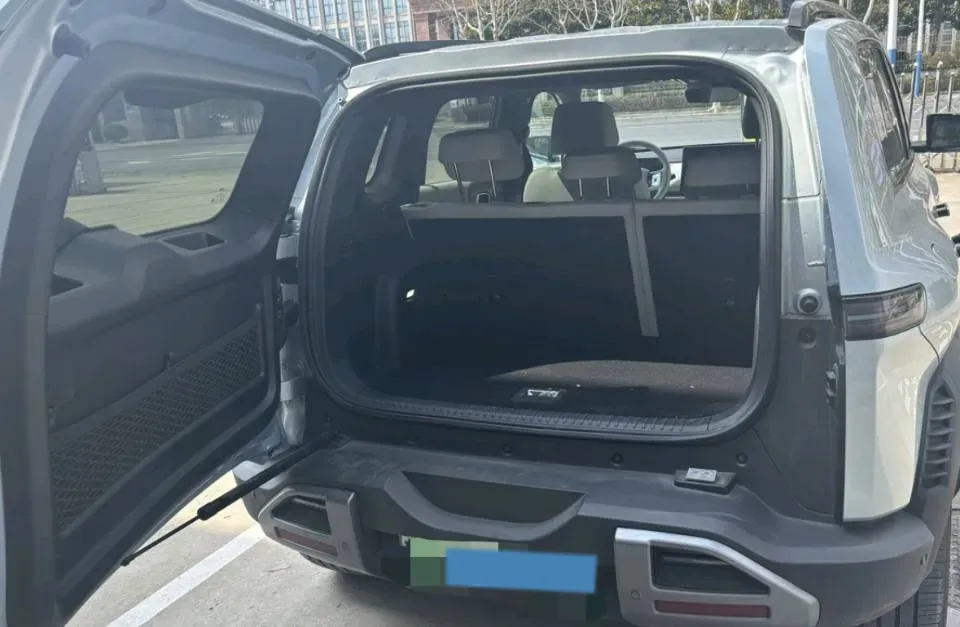 2025 FangChengBao Tai 3 BEV,autocango,china used car exporter,china ev exporter,chinese used car exporter,chinese used ev exporter