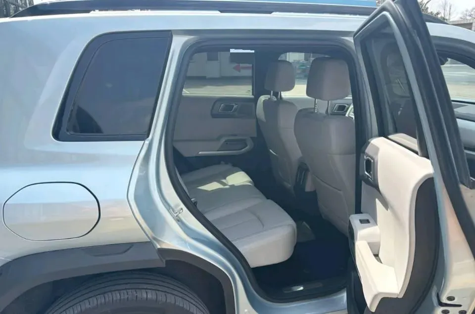 2025 FangChengBao Tai 3 BEV,autocango,china used car exporter,china ev exporter,chinese used car exporter,chinese used ev exporter