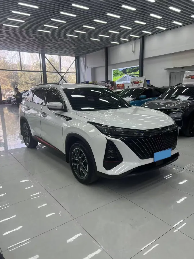 2022 ChangAn CS75 Plus 1.5T 188HP L4 8AT,autocango,china used car exporter,china ev exporter,chinese used car exporter,chinese used ev exporter