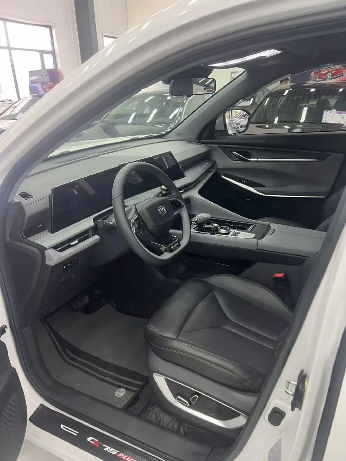 2022 ChangAn CS75 Plus 1.5T 188HP L4 8AT,autocango,china used car exporter,china ev exporter,chinese used car exporter,chinese used ev exporter