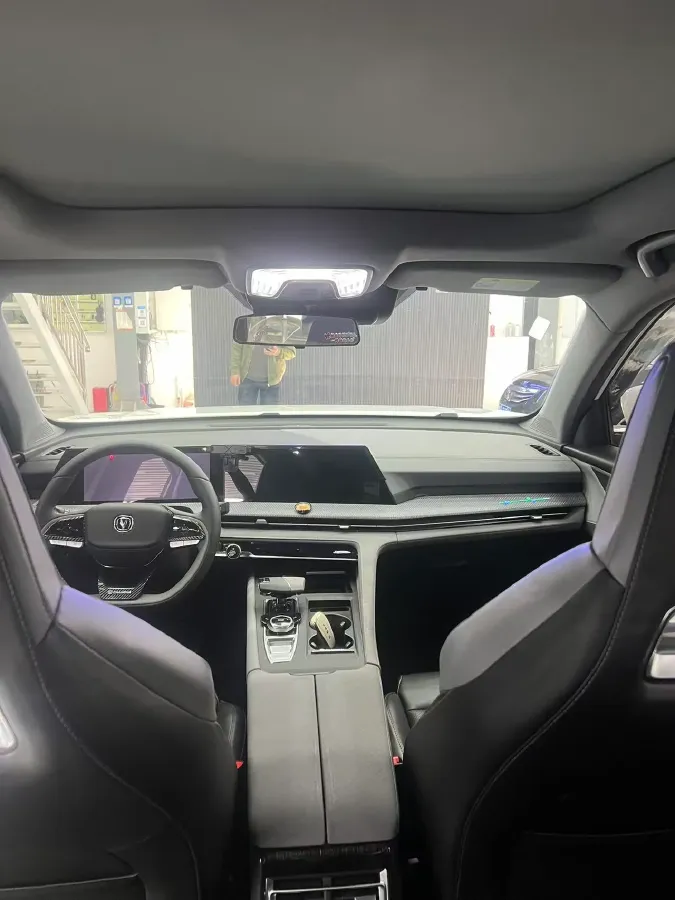 2022 ChangAn CS75 Plus 1.5T 188HP L4 8AT,autocango,china used car exporter,china ev exporter,chinese used car exporter,chinese used ev exporter