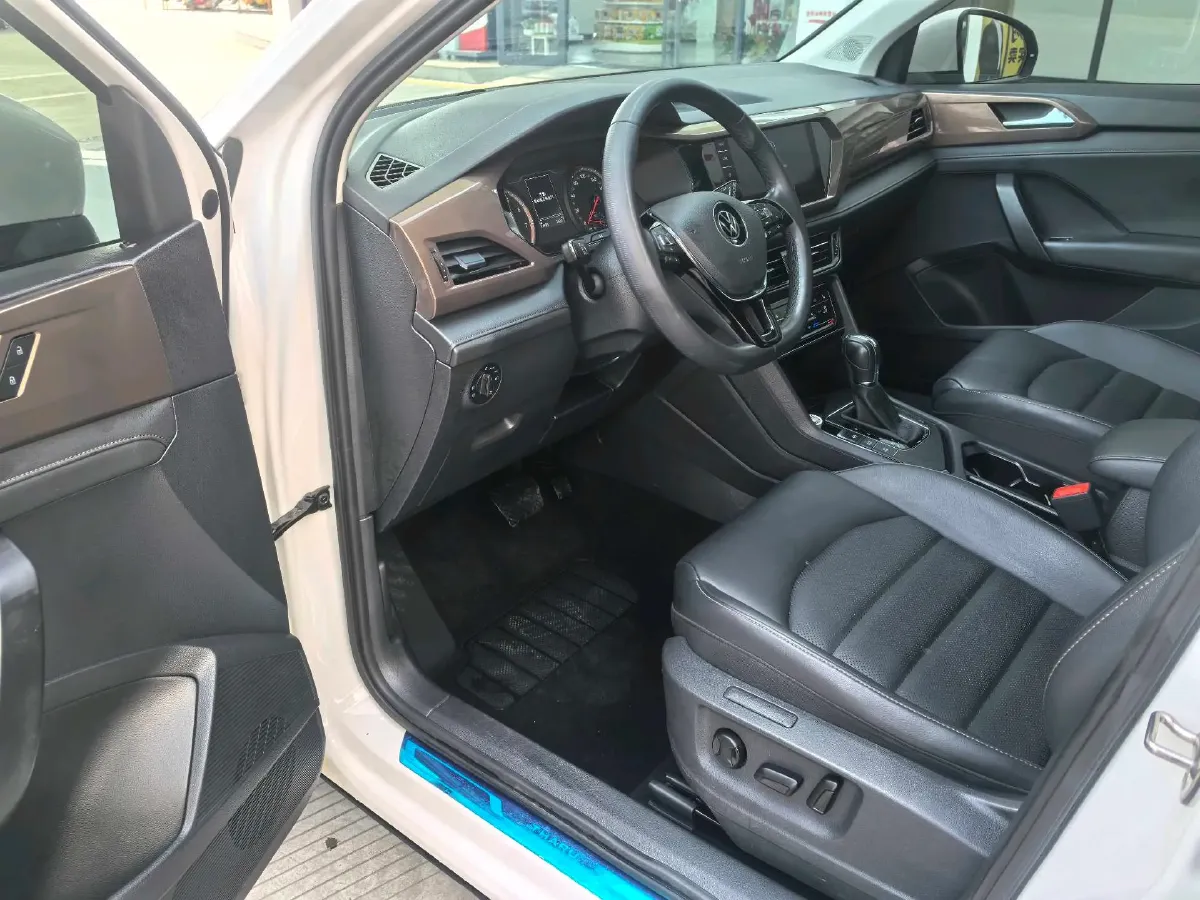 2021 Volkswagen Tharu 1.4T 150HP L4 7DCT,autocango,china used car exporter,china ev exporter,chinese used car exporter,chinese used ev exporter