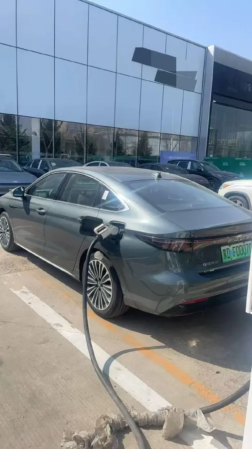 2025 Fulwin FulwinA8L 1.5T 156HP L4 1DHT PHEV 18.67KWH,autocango,china used car exporter,china ev exporter,chinese used car exporter,chinese used ev exporter