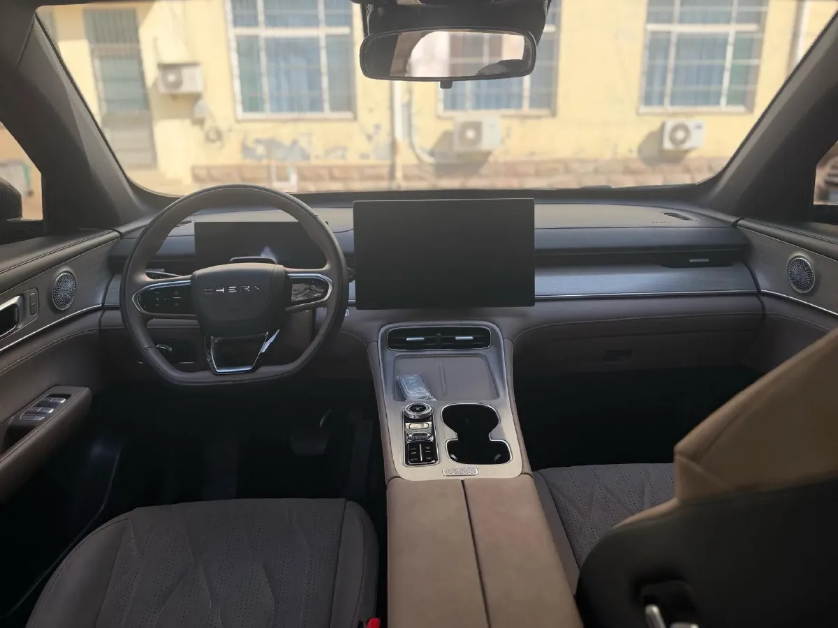 2025 Chery Tiggo 8 Plus 1.6T 197HP L4 7DCT,autocango,china used car exporter,china ev exporter,chinese used car exporter,chinese used ev exporter